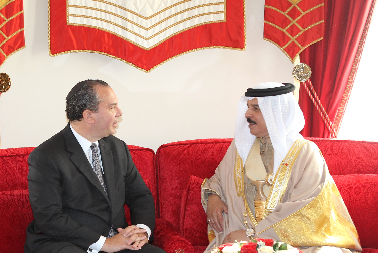 Rabbi Marc Schneier with the Bahraini king